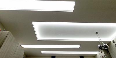 Светопроводящий натяжной потолок на кухню 8 кв.м